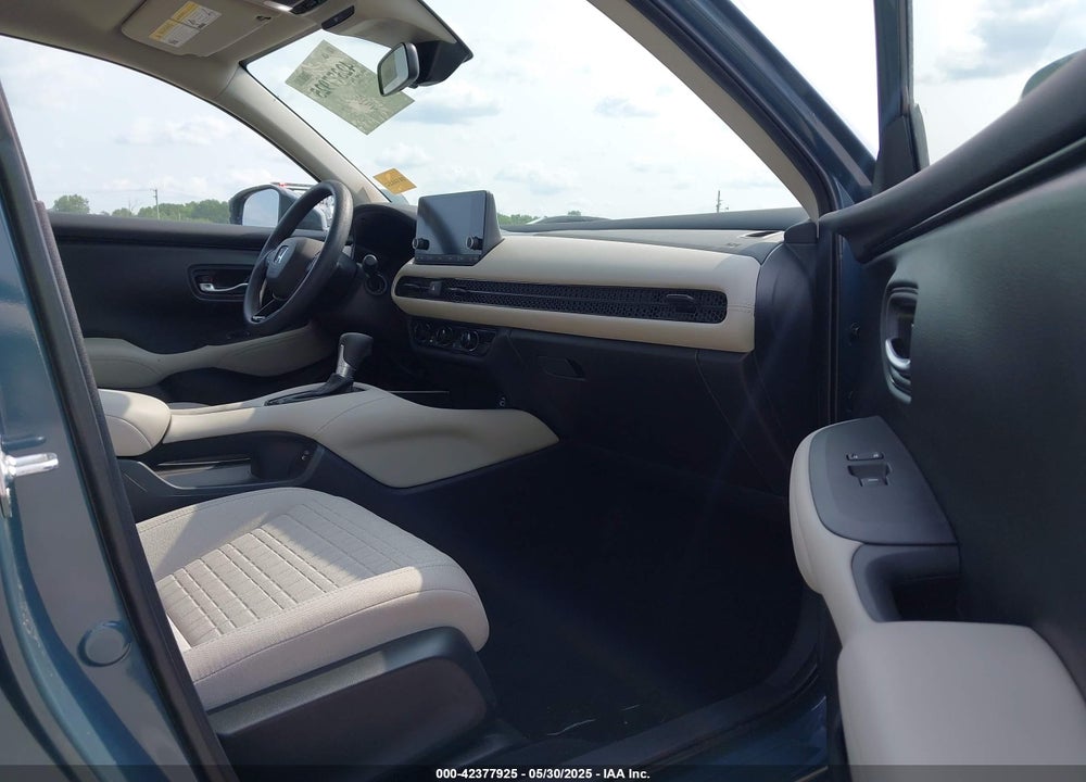 2025 HONDA HR-V VIN: 3CZRZ2H32SM706422