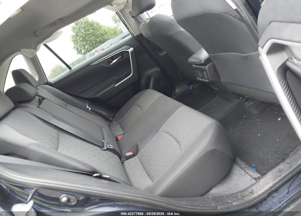 2022 TOYOTA RAV4 VIN: 2T3P1RFV0NW311854