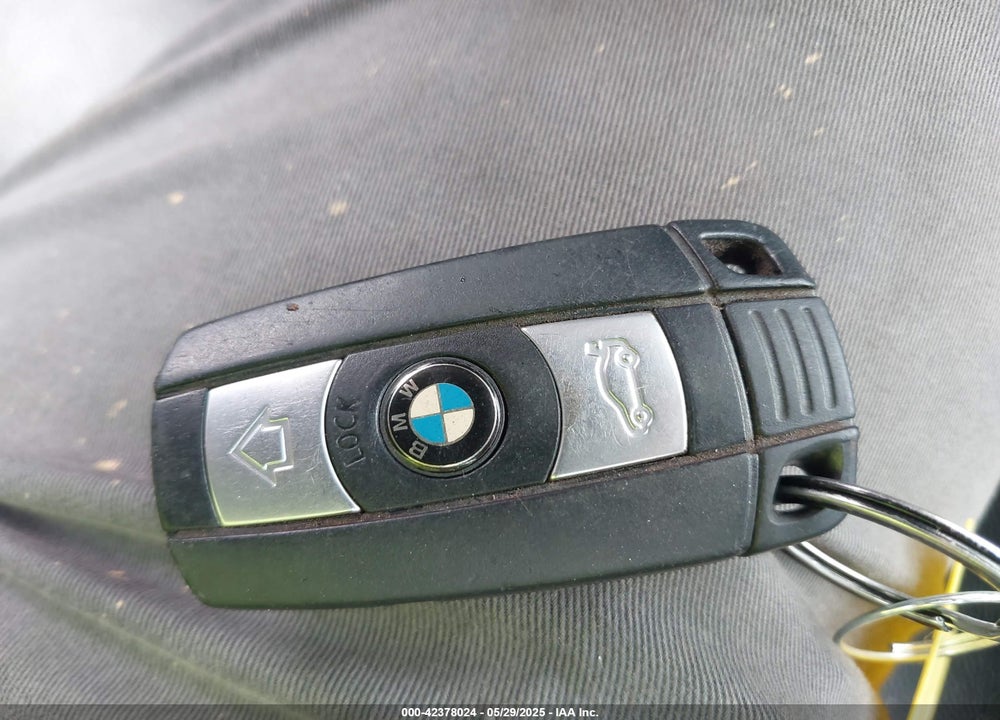 2013 BMW 328 VIN: WBAKE3C53DE772193