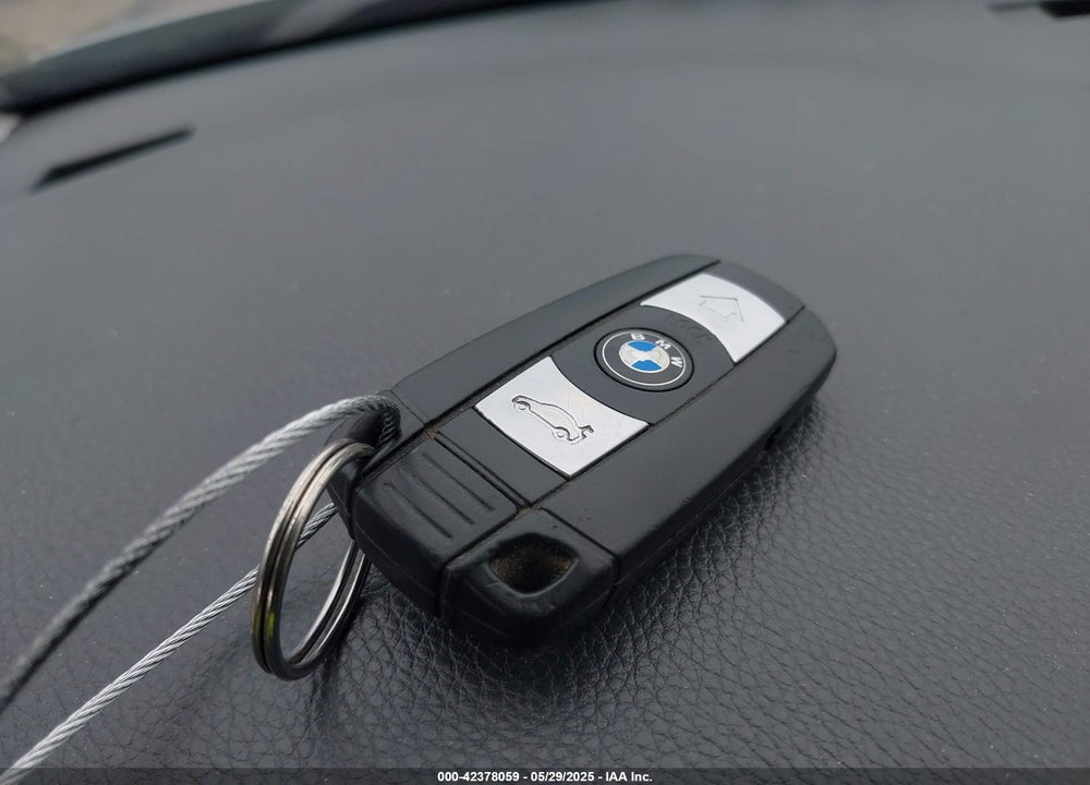 2006 BMW 525XI VIN: WBANF33536CS37082