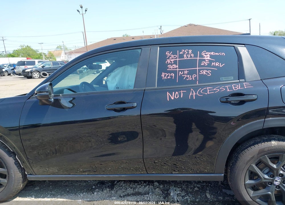 2025 HONDA HR-V VIN: 3CZRZ2H54SM753405