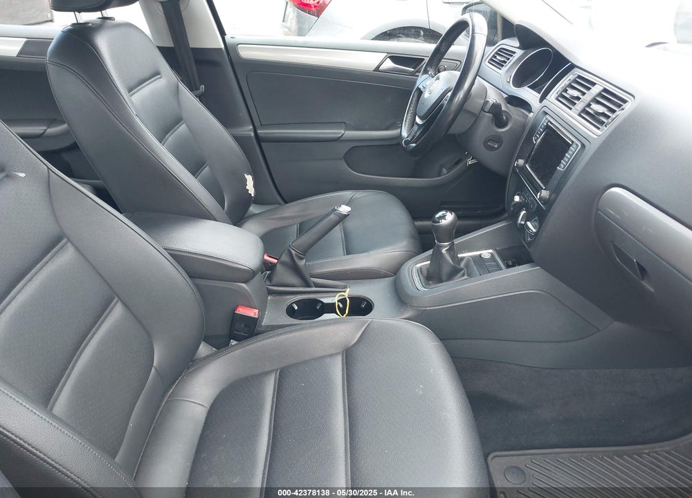 2017 VOLKSWAGEN JETTA VIN: 3VWB67AJ0HM344876