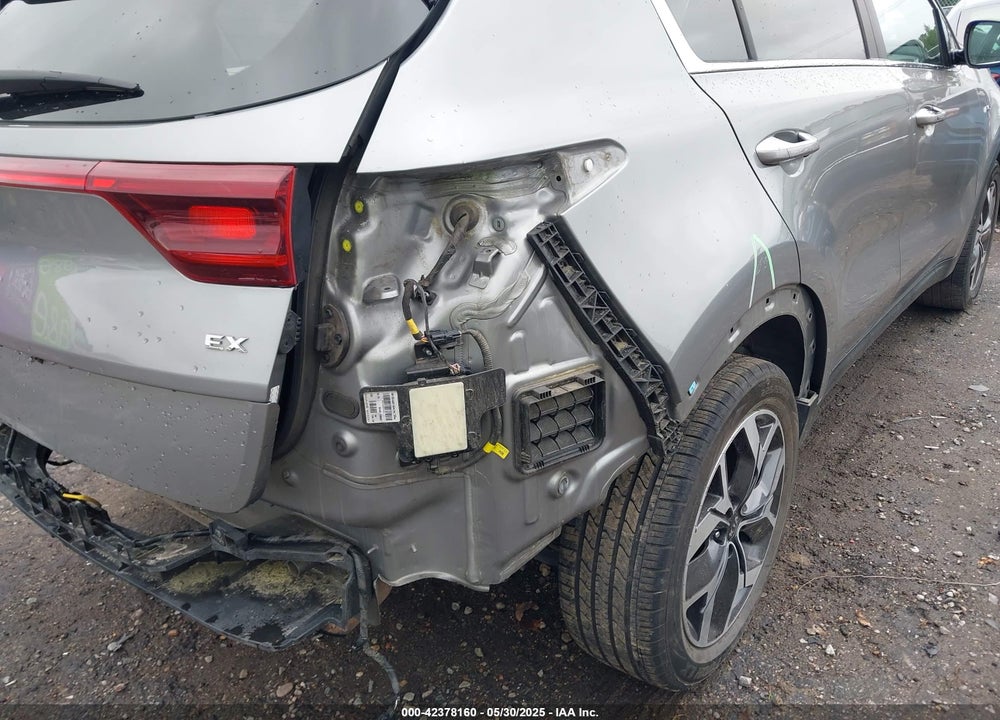 2020 KIA SPORTAGE EX VIN: KNDPNCAC8L7754849