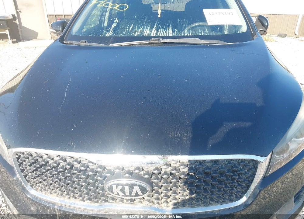 2016 KIA SORENTO VIN: 5XYPG4A32GG124642
