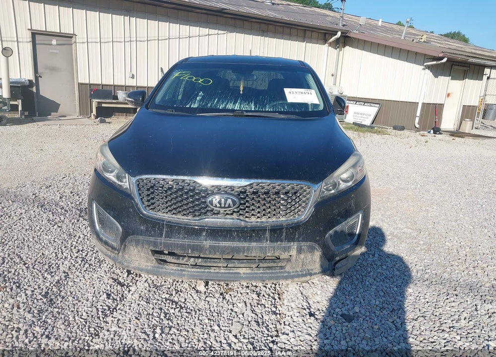 2016 KIA SORENTO VIN: 5XYPG4A32GG124642