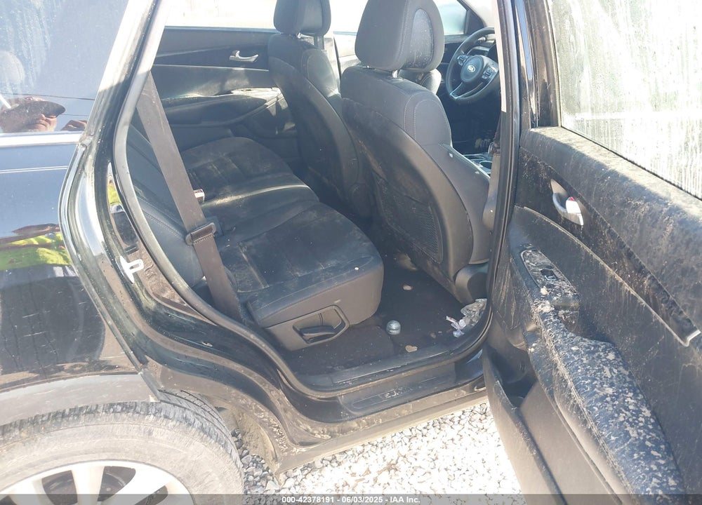 2016 KIA SORENTO VIN: 5XYPG4A32GG124642