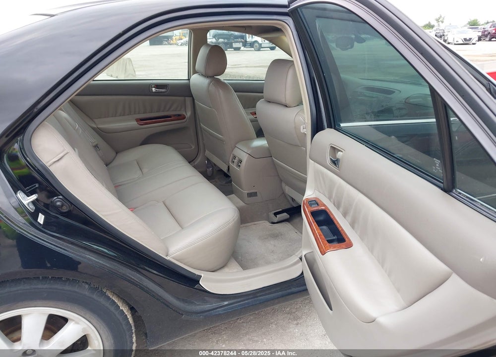 2003 TOYOTA CAMRY XLE VIN: 4T1BE32K53U133842