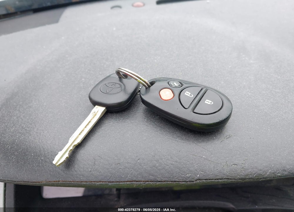 2007 TOYOTA CAMRY VIN: 4T1CE30P47U754207