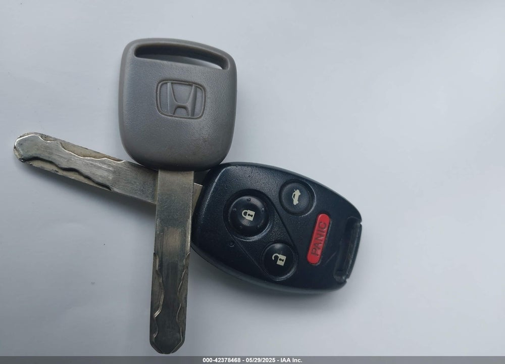 2008 HONDA ACCORD VIN: 1HGCP26798A036608
