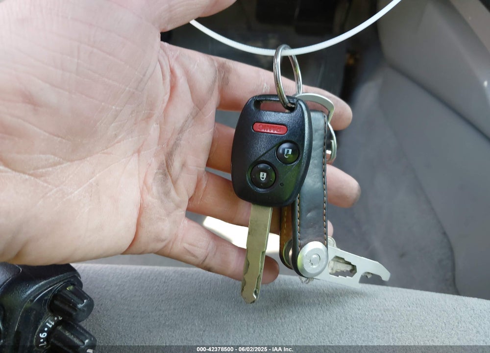2007 HONDA CIVIC LX VIN: 1HGFA165X7L058904