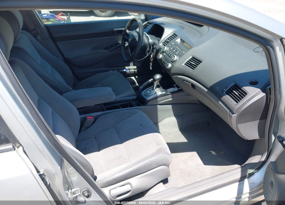 2007 HONDA CIVIC LX VIN: 1HGFA165X7L058904