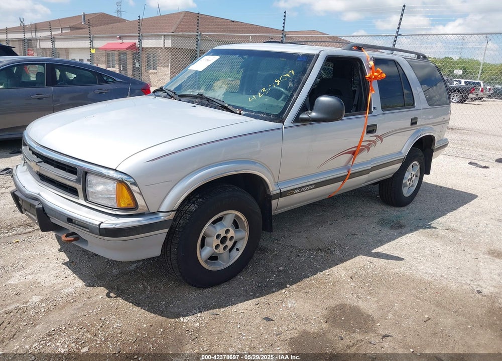1997 CHEVROLET BLAZER LS VIN: 1GNDT13W0V2244474