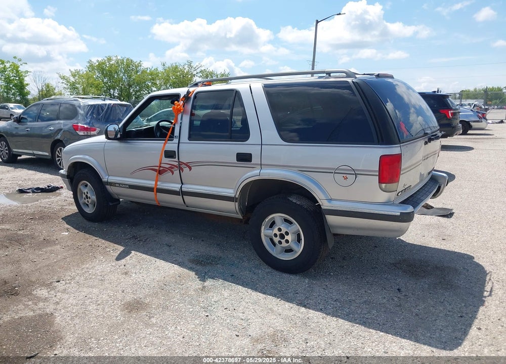 1997 CHEVROLET BLAZER LS VIN: 1GNDT13W0V2244474