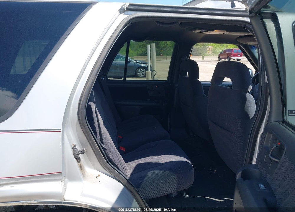 1997 CHEVROLET BLAZER LS VIN: 1GNDT13W0V2244474