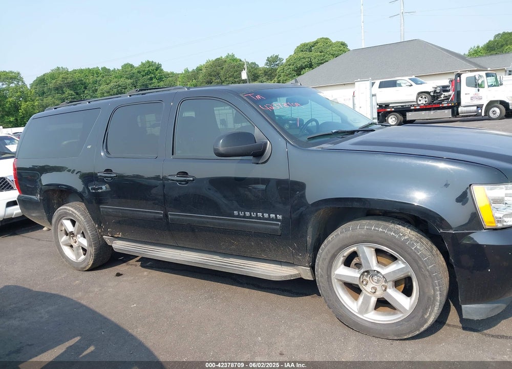 2014 CHEVROLET SUBURBAN 1500 VIN: 1GNSKJE72ER100836
