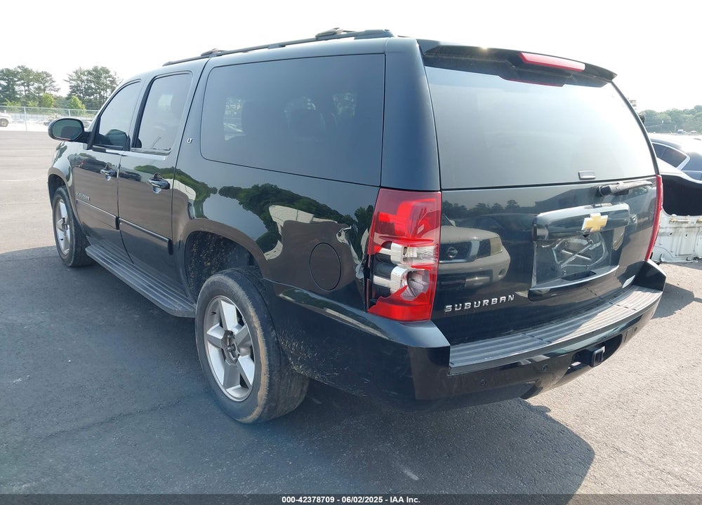 2014 CHEVROLET SUBURBAN 1500 VIN: 1GNSKJE72ER100836
