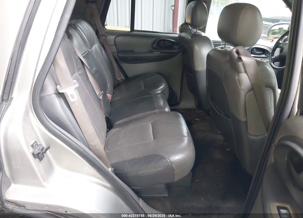 2002 CHEVROLET TRAILBLAZER VIN: 1GNDS13S822136700