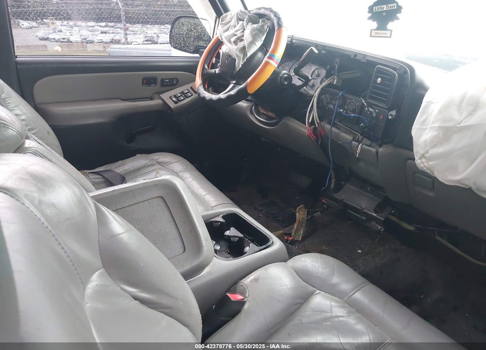 2001 CHEVROLET TAHOE K1500 VIN: 1GNEK13T11R179438