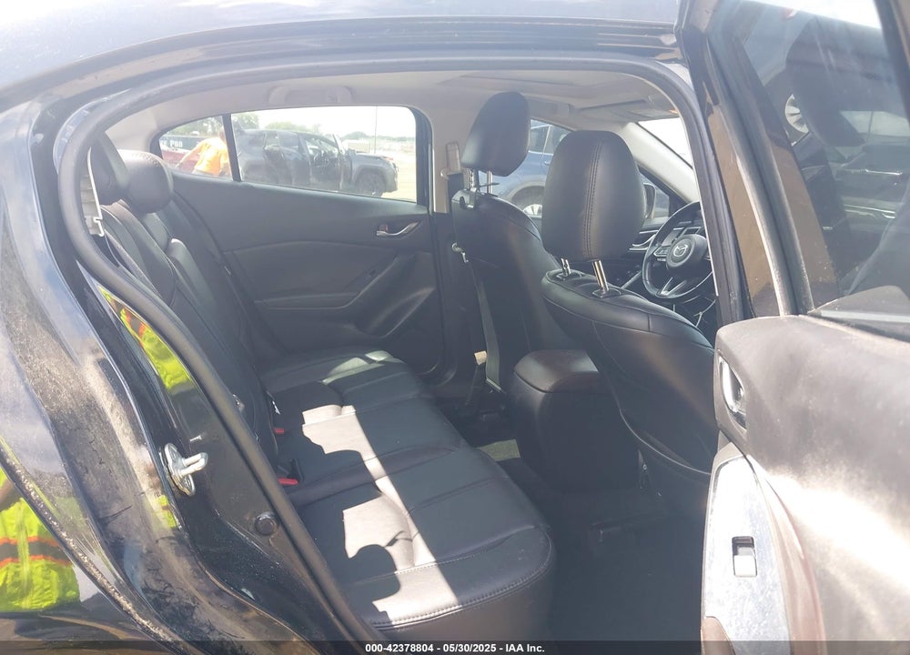 2018 MAZDA 3 VIN: 3MZBN1V33JM247950