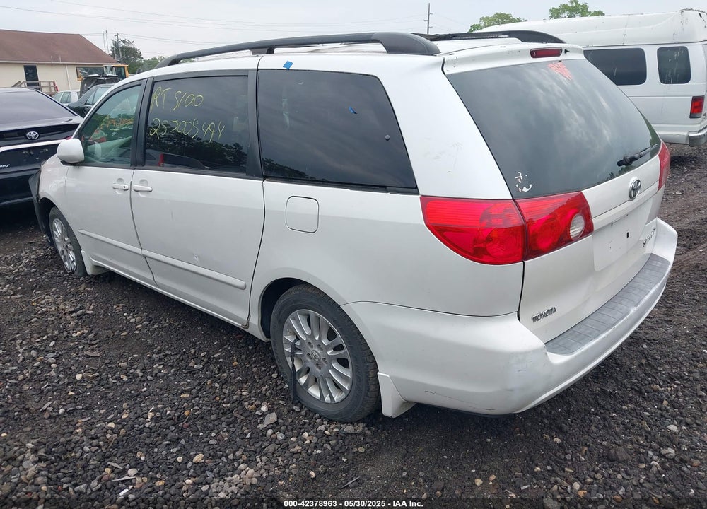 2008 TOYOTA SIENNA XLE VIN: 5TDZK22C78S141015