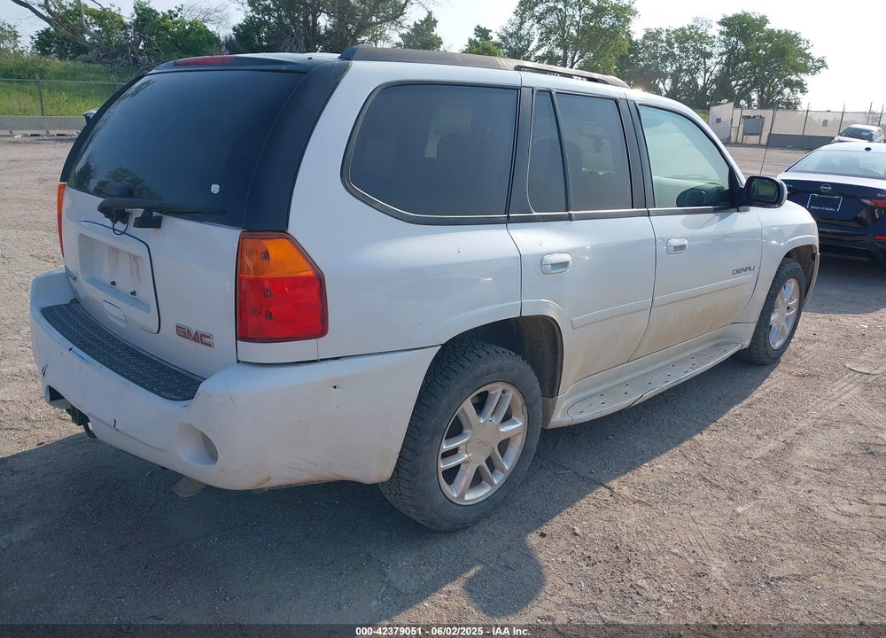 2008 GMC ENVOY DENALI VIN: 1GKET63M982135609