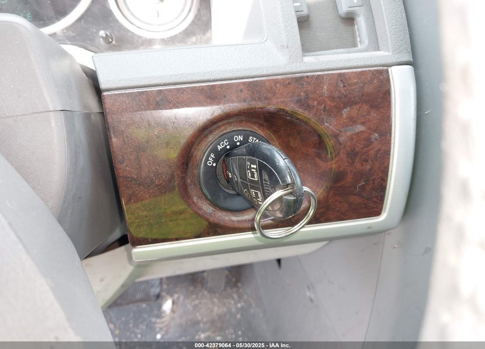 2010 CHRYSLER TOWN & COUNTRY TOURING VIN: 2A4RR5D16AR152993