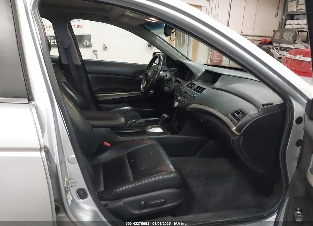 2008 HONDA ACCORD VIN: 1HGCP36898A051768
