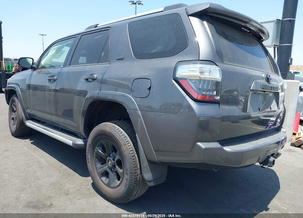 2022 TOYOTA 4RUNNER SR5 PREMIUM VIN: JTENU5JR4N6058553