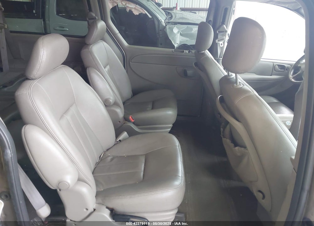 2004 CHRYSLER TOWN & COUNTRY TOURING VIN: 2C4GP54L14R599739