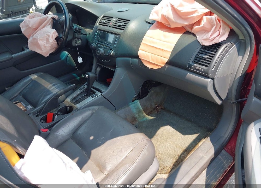 2004 HONDA ACCORD EX VIN: 1HGCM56824A101912