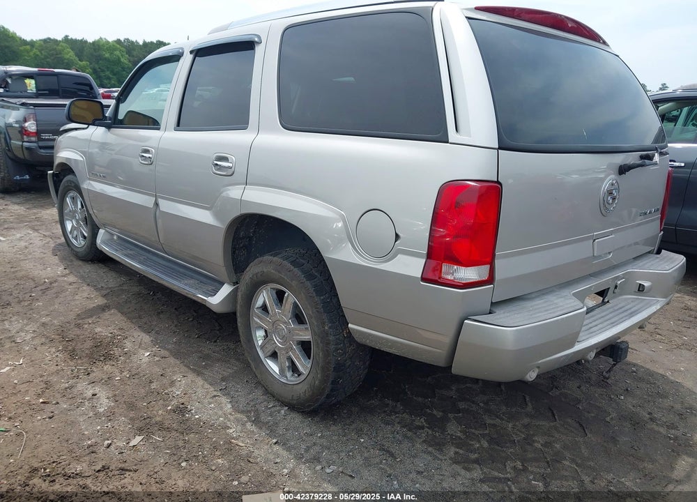 2004 CADILLAC ESCALADE STANDARD VIN: 1GYEK63N94R300612