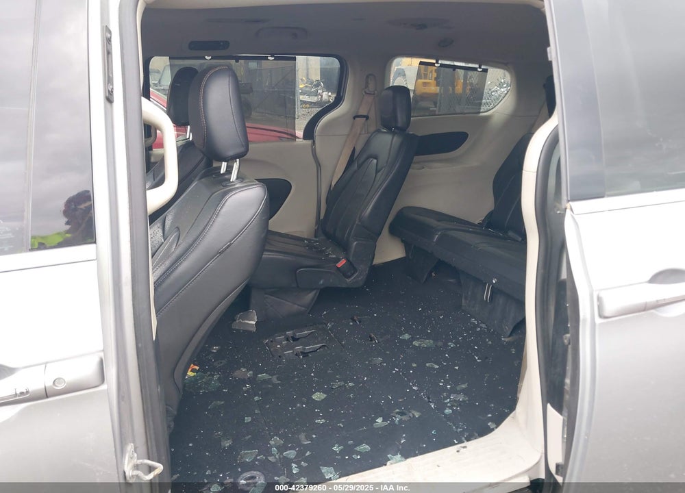 2018 CHRYSLER PACIFICA TOURING L VIN: 2C4RC1BG9JR217309