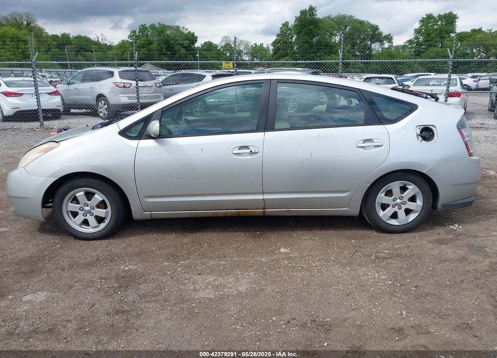 2005 TOYOTA PRIUS VIN: JTDKB20U553101428