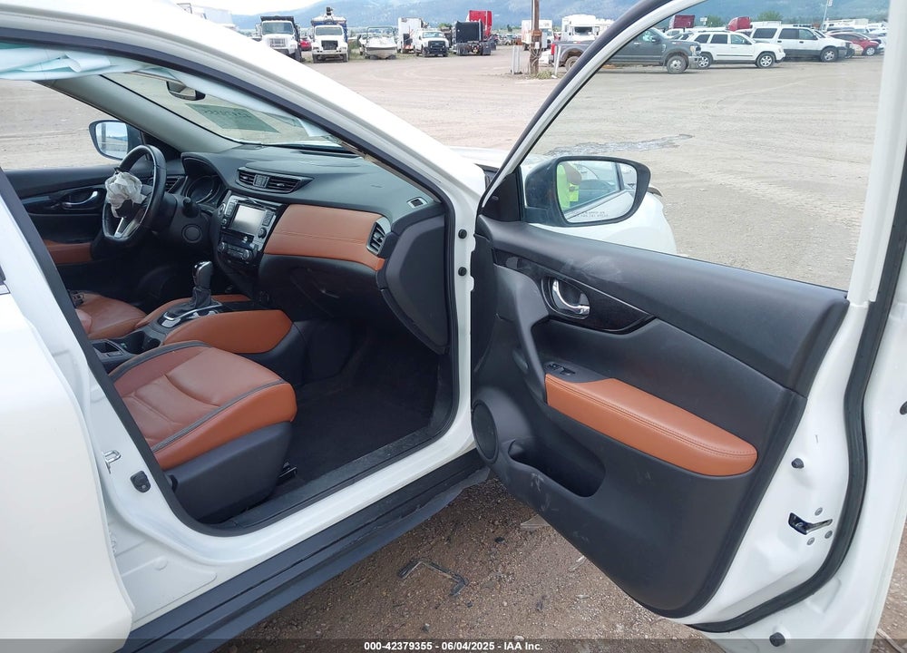 2017 NISSAN ROGUE VIN: JN8AT2MV4HW285750