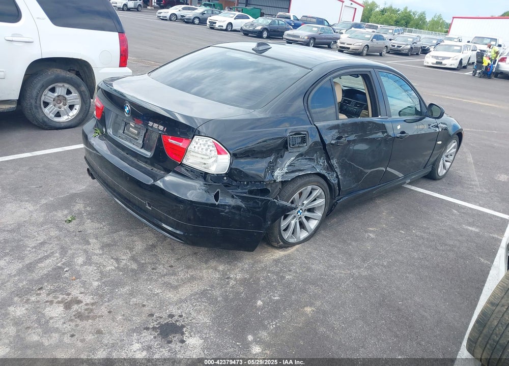 2011 BMW 3 SERIES VIN: WBAPH7C50BE681318