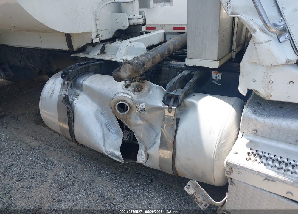 2015 PETERBILT 365 VIN: 1NPSL70XXFD277254
