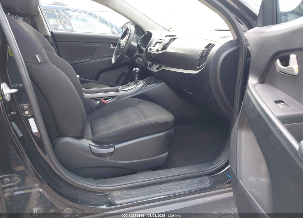 2011 KIA SPORTAGE LX VIN: KNDPB3A22B7079837