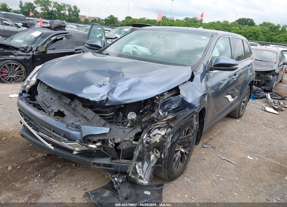 2019 TOYOTA HIGHLANDER LE/LE PLUS VIN: 5TDBZRFHXKS964721