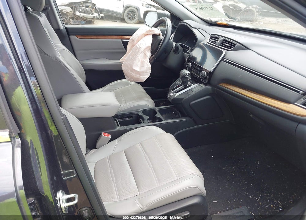 2017 HONDA CR-V VIN: 2HKRW2H80HH666396
