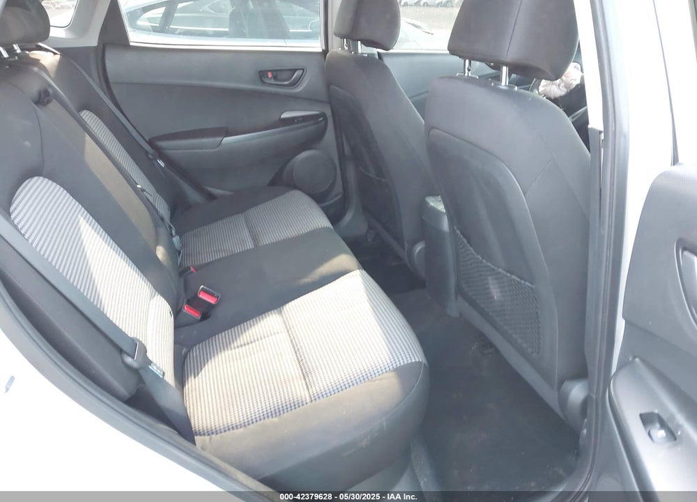 2021 HYUNDAI KONA SE VIN: KM8K1CAA1MU635902