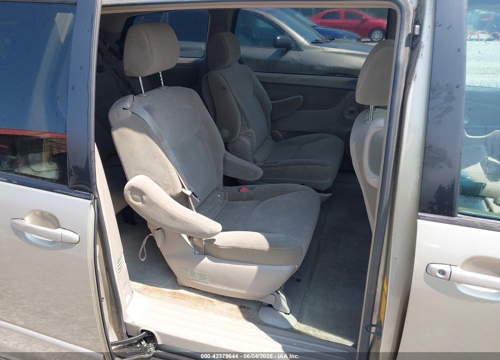 2005 TOYOTA SIENNA CE/LE VIN: 5TDZA23C65S231317