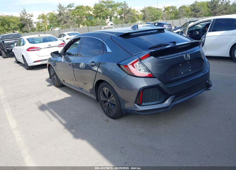 2018 HONDA CIVIC EX VIN: SHHFK7H5XJU407449