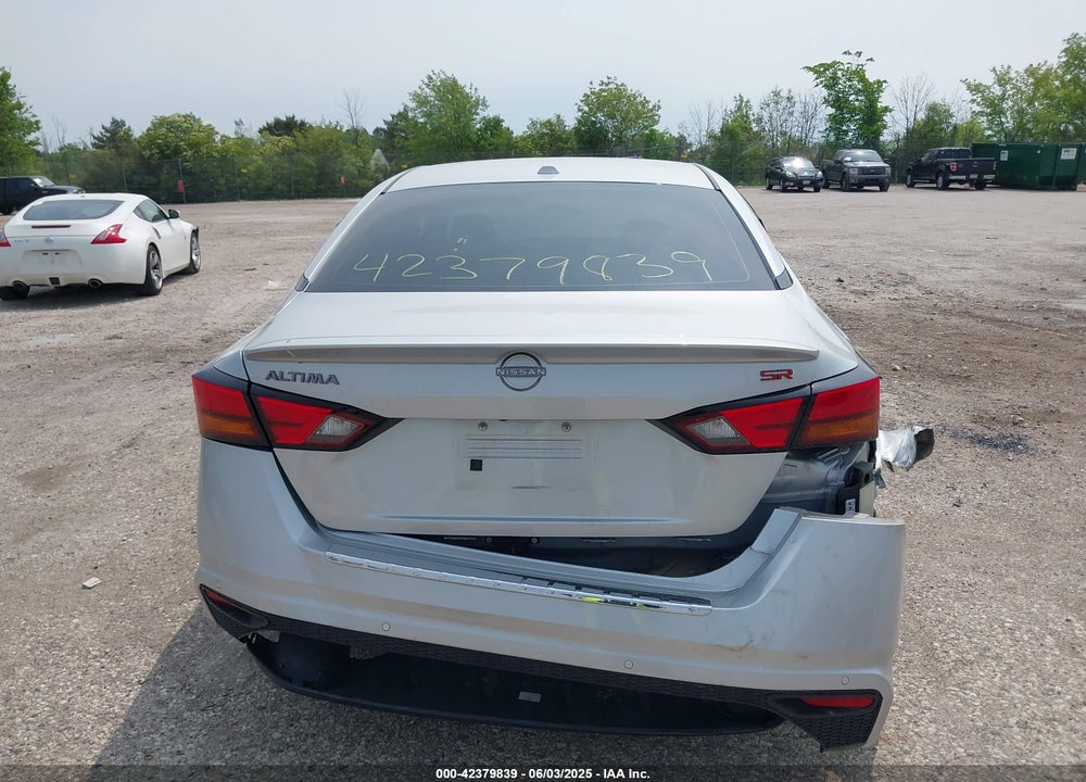 2023 NISSAN ALTIMA SR FWD VIN: 1N4BL4CV3PN320043