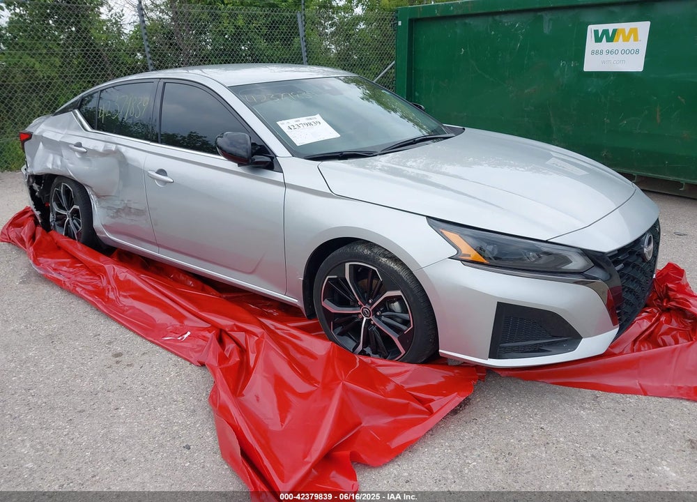 2023 NISSAN ALTIMA SR FWD VIN: 1N4BL4CV3PN320043