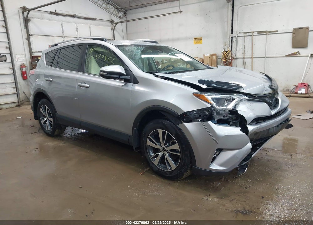 2018 TOYOTA RAV4 XLE VIN: JTMRFREV6JJ248876