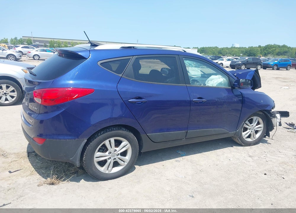 2011 HYUNDAI TUCSON GLS VIN: KM8JUCAC7BU297777