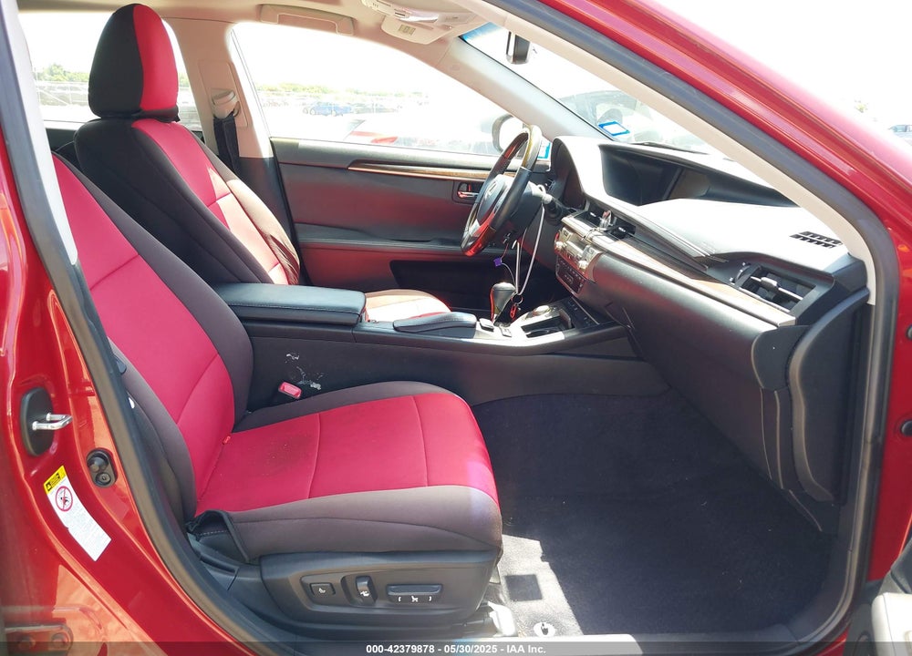 2014 LEXUS ES350 VIN: JTHBK1GG8E2110039