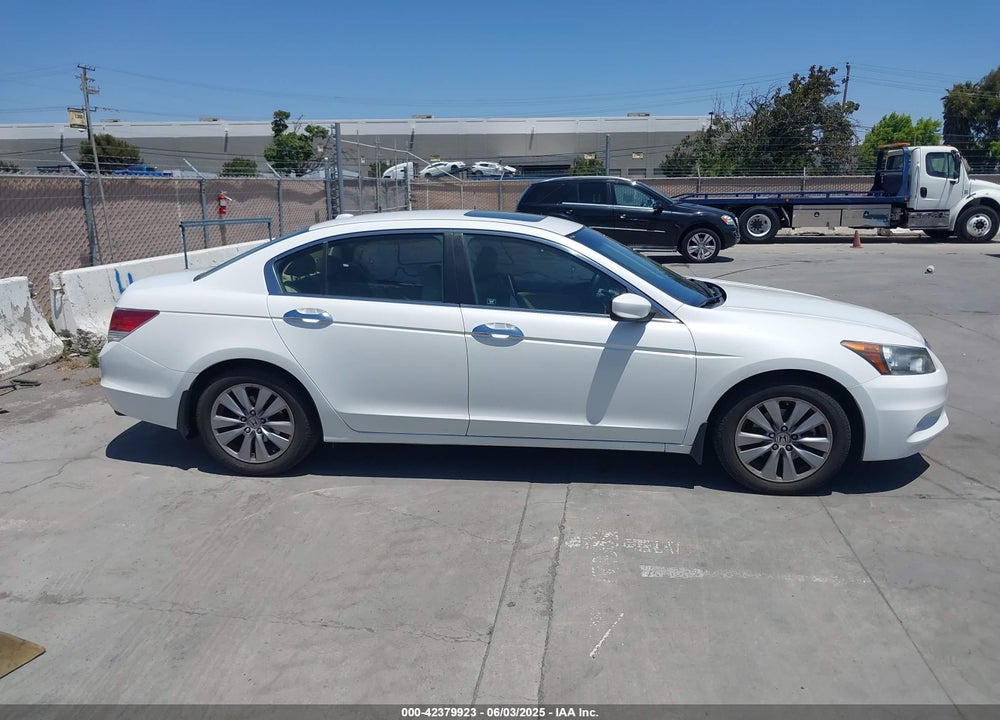2012 HONDA ACCORD VIN: 1HGCP3F80CA033703