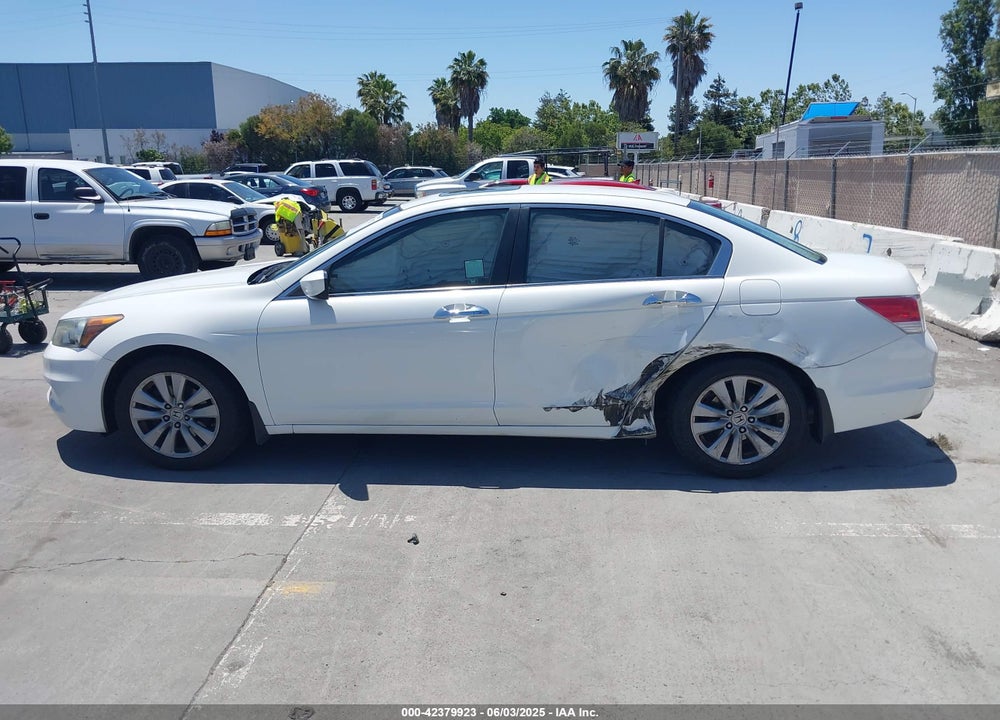 2012 HONDA ACCORD VIN: 1HGCP3F80CA033703