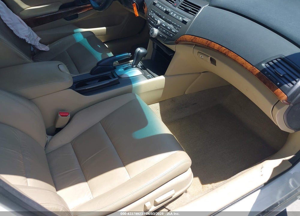 2012 HONDA ACCORD VIN: 1HGCP3F80CA033703